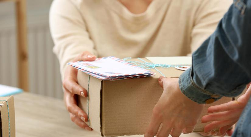 Futárháború indul: új szolgáltatással támad a nagy csomagküldő