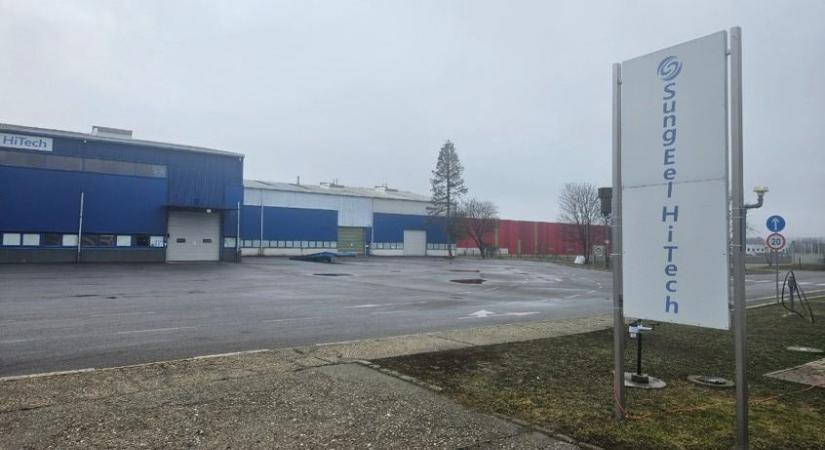 Kiszivárgott hangfelvételen beszél arról egy fideszes képviselő, hogy káros az egészségre a bátonyterenyei akkumulátorüzem