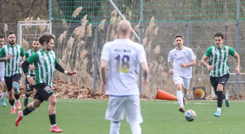 Elléptek az utolsó helyről a pétfürdőiek ( fotók)