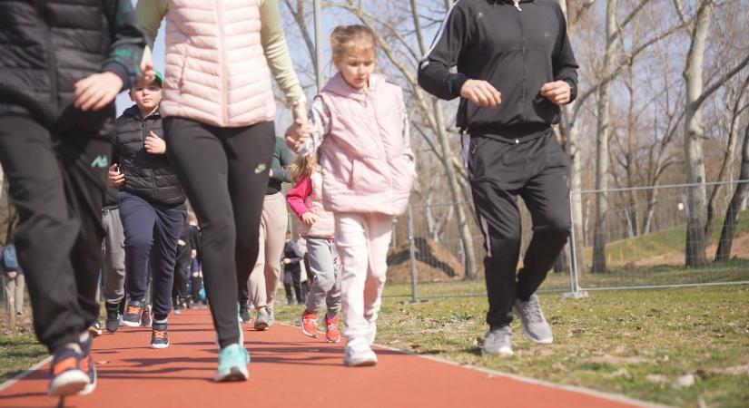 Több mint 1200-an futottak a hétvégén