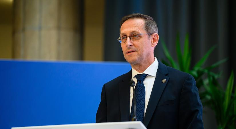 400 forintos euróárfolyamról is beszélt Varga Mihály az iráni krízis kapcsán