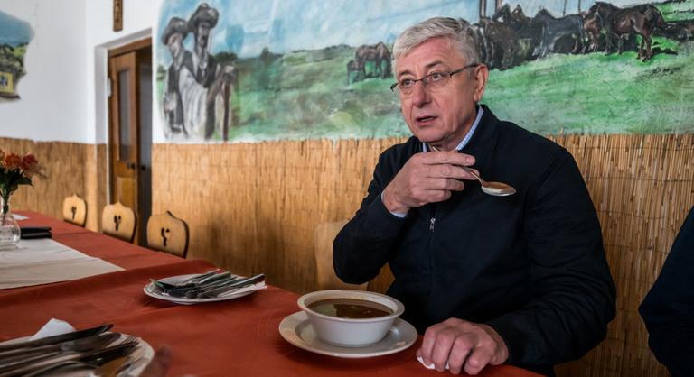 Gyurcsány Ferenc bundás barátjáról, és Dobrev Klárával való kapcsolatáról mesélt