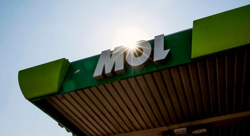 Megkapta a zöld lámpát, lezárulhat az üzlet a Mol és a NIS között