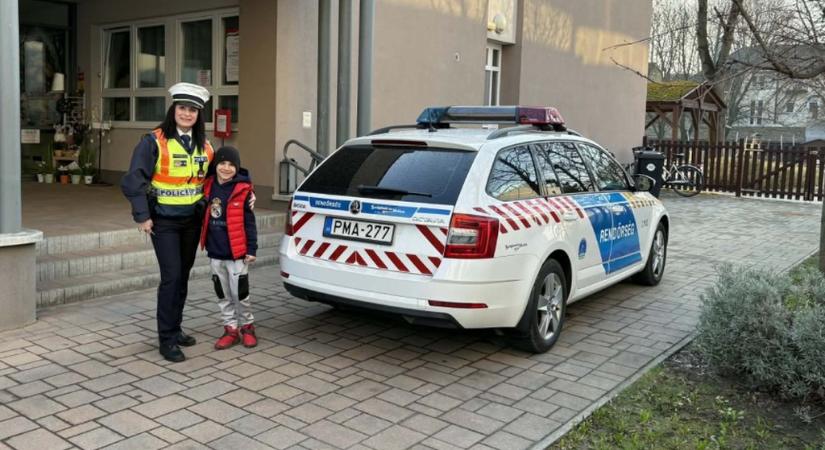 Egy rendőrautó, egy álom és egy boldog születésnap Győrben