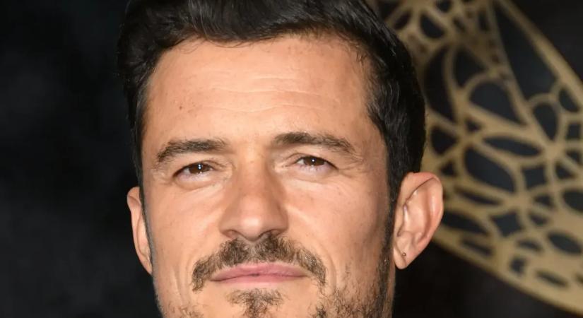 Most lebukott: Orlando Bloom 21 évvel fiatalabb szépséggel találkozgat
