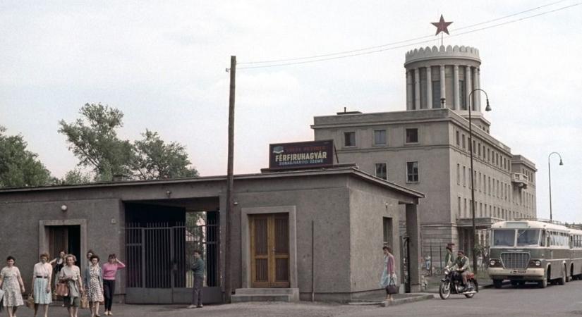 Húsz éve került végleg lakat Dunaújváros ruhagyárára, ahol saját farmer is készült