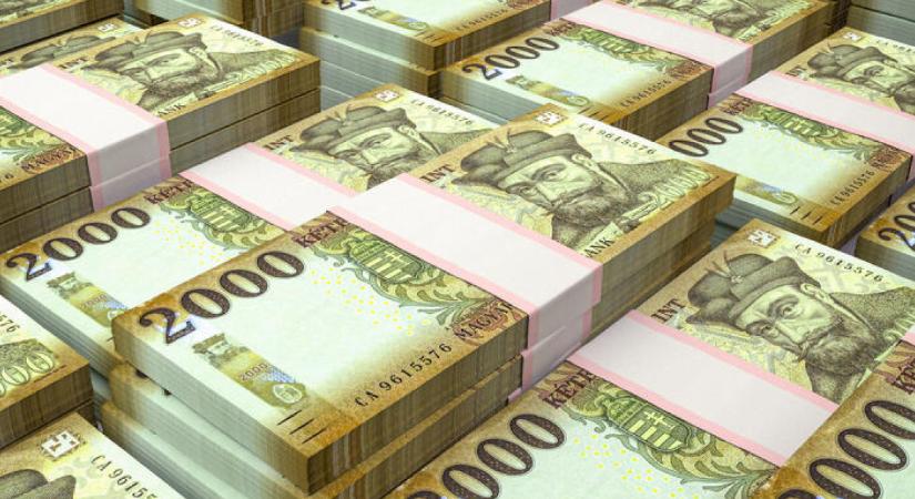 Estére leeresztett a forint