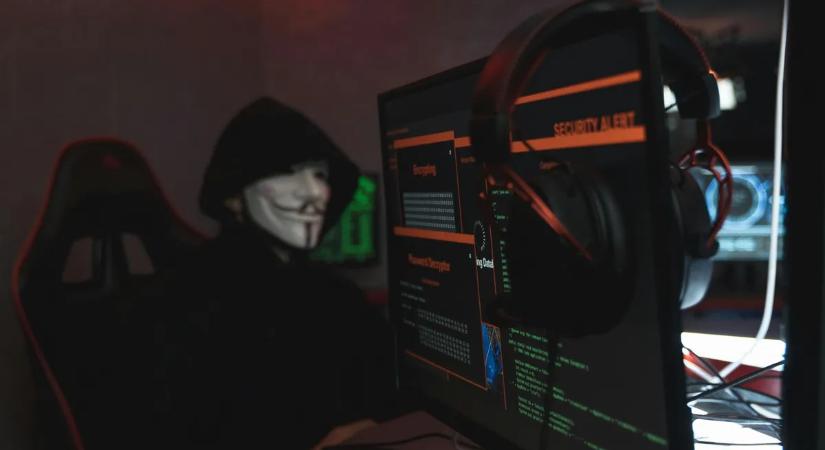 Orbán Balázs: Legalább két, a Tisza Pártnak dolgozó informatikus az ukránoknak dolgozott