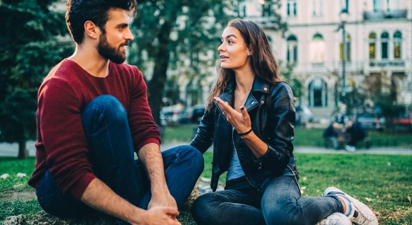 Lehet túl sokat kommunikálni egy kapcsolatban? A terapeuták szerint igen