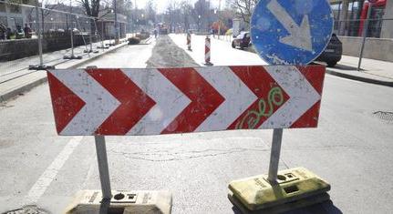 Burkolathelyreállítás miatt forgalomkorlátozás lesz Fehérhegyen
