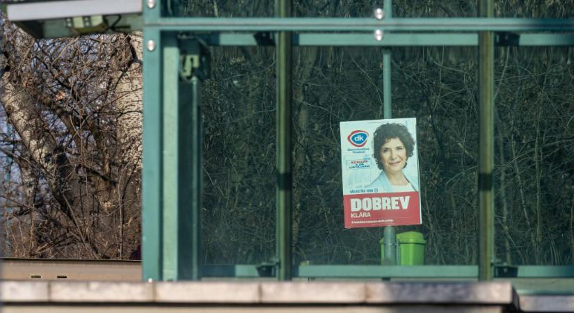 Telex: a DK több egyéni képviselőjelöltjét is visszalépteti