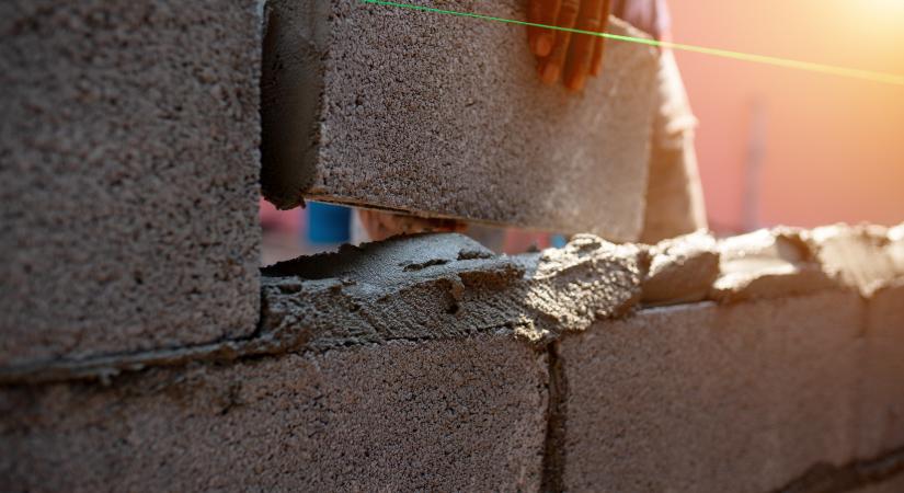 Újabb sokk az építőiparban, áprilistól kellemetlen drágulás jön