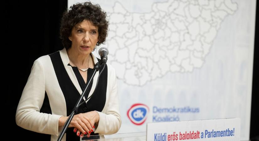 Rohamosan fogy az ellenzék: újabb fontos jelölt lépett vissza