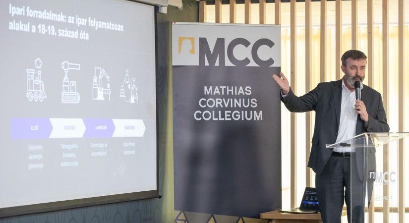 Palkovics László: A mesterséges intelligencia nem fenyegetés, hanem lehetőség (galéria)