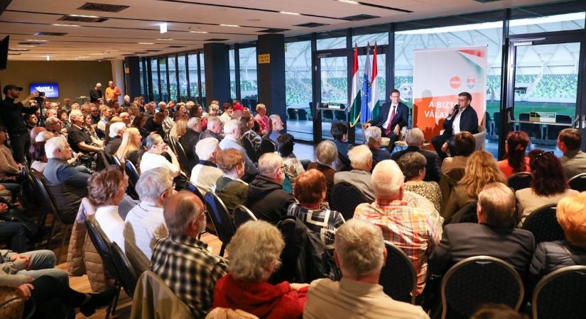 Gulyás Gergely Szombathelyen a lehallgatási botrányról és a választás tétjéről is beszélt
