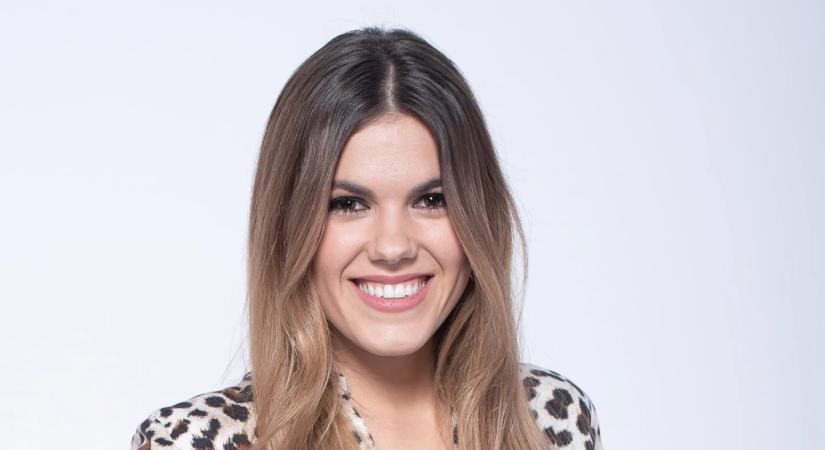 Óriási meglepetés: gyűrű került Csobot Adél ujjára