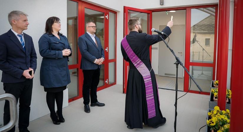 Megújult és kibővült a ravazdi rendelő - fotókkal