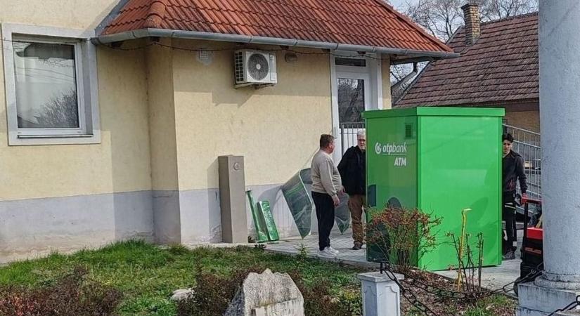 ATM-et helyeztek üzembe Zalahalápon