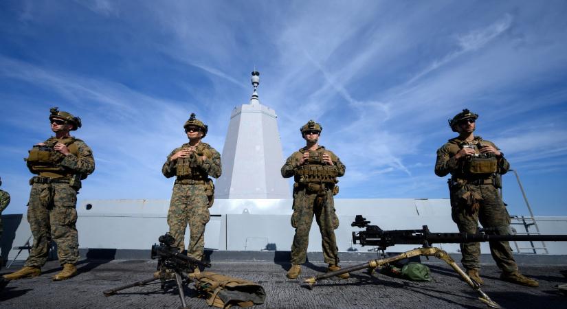 A Pentagon újabb 3000 katonát készül a Közel-Keletre küldeni