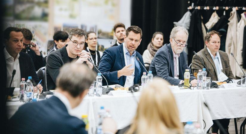 Vitézy Dávid: Több száz milliós prémiumot osztogattak a Budapesti Közműveknél