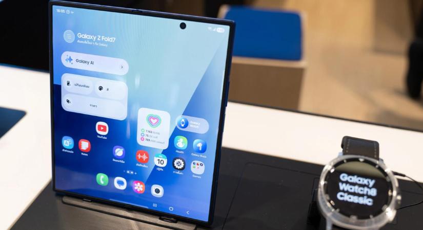 A manók már hajtogatják a Samsung Galaxy Z Fold8-at, csak nem titokban