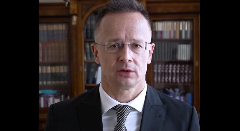 Szijjártó Péter: az „oroszozzon” és „kémezzen”, aki kész háromszor annyit fizetni a rezsiért, mint ma