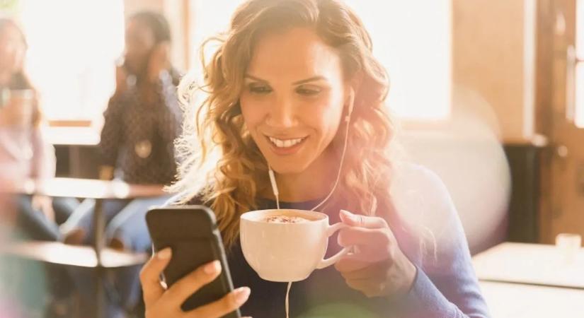 Itt az új élénkítő, ami jobban felpörget, mint a koffein