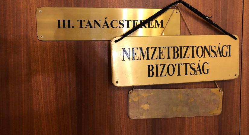 Tisza-közeli informatikusok ügye: nyilvánosságra hozták az Alkotmányvédelmi Hivatal jelentését