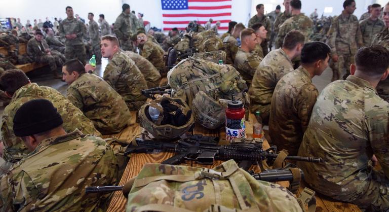 Készen áll a bevetésre az amerikai elit egység, több ezren indulhatnak a Közel-Keletre