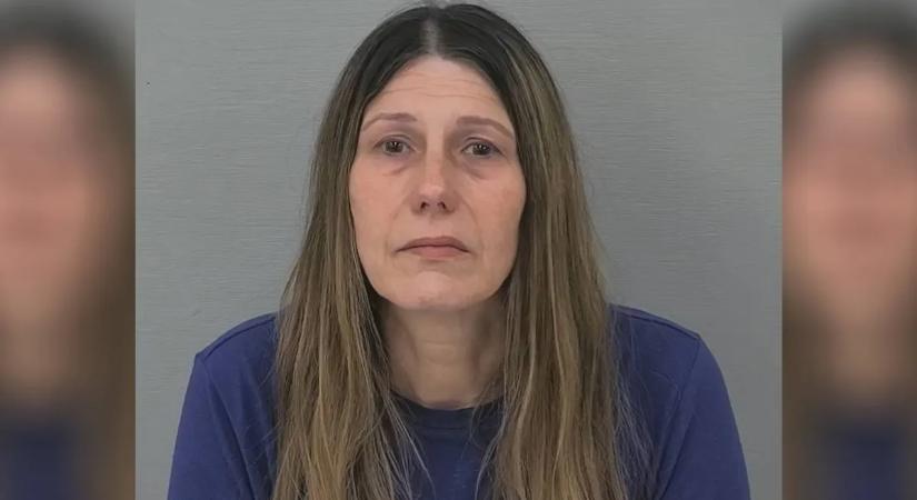 Éveken át rontotta meg kamasz diákját a tanárnő, majd azzal védekezett: mindenről a kisfiú tehet!