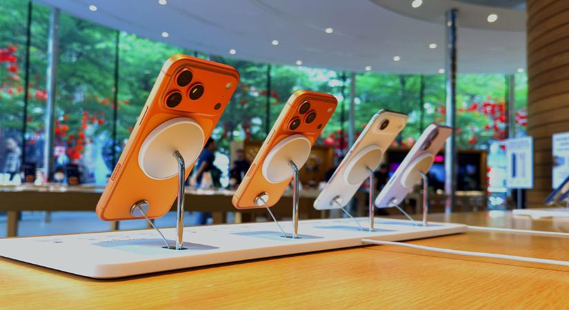 Itt a világ vége? A káros mobilhasználatra figyelmeztett Tim Cook, az Apple CEO-ja