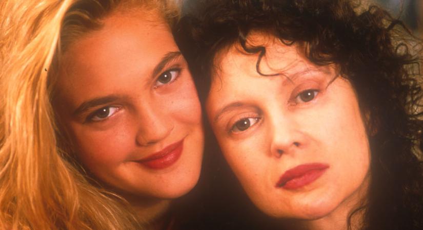 Drew Barrymore magyar édesanyját, Ildikót a világ legrosszabb szülőjének nevezte: ezért volt rossz a kapcsolatuk