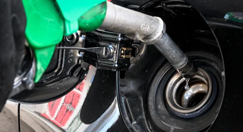 Rekorddrága lett az üzemanyag az országban, amelyet Brüsszel fő energiaszállítójává tett az oroszok helyett