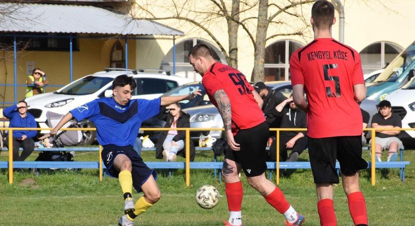 Vármegye III.: tizenkettőt rúgott a Berekfürdő, kiélezett végjátékban nyert a Kengyel – galériával