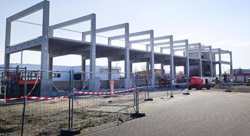 Kiderült, mi épül Szombathelyen, a Körmendi úton