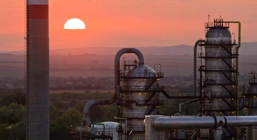 Hatalmas üzlet gyanús időzítéssel: félmilliárd dollár mozdult meg a nagy bejelentés előtt