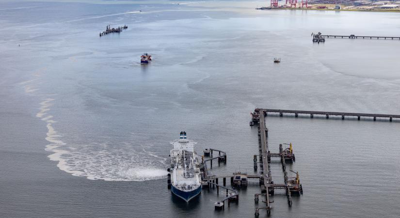 Az egyik legnagyobb árat Magyarország fizetheti az amerikai háborúért, nyomás alá kerül a költségvetés és az összes magyar pénztárcája