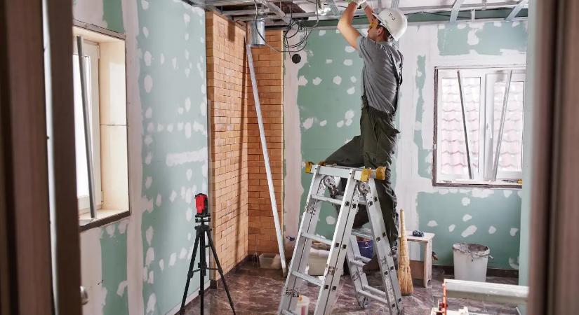 Zuhan a felújítási lakáshitelek népszerűsége: ezt a megoldást választják helyette a magyarok