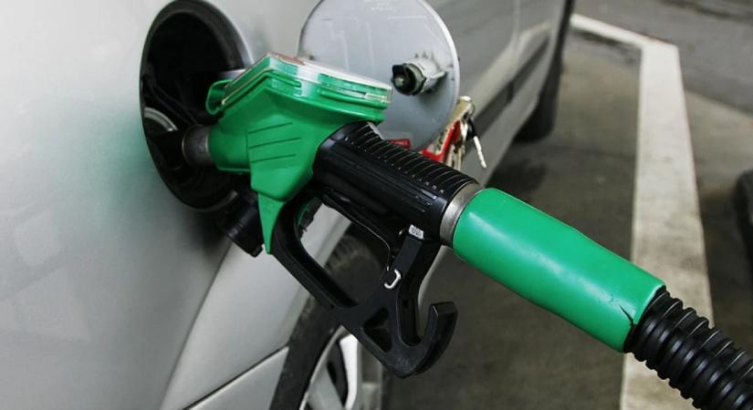 Miért nem csökken gyorsan az üzemanyag ára?