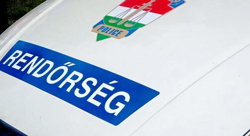 Kattant a bilincs, késsel támadt rá áldozatára a maszkos férfi