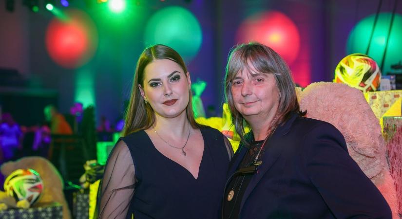 A nevelőszülői gondoskodás megalapozhatja a boldog és sikeres felnőttkort