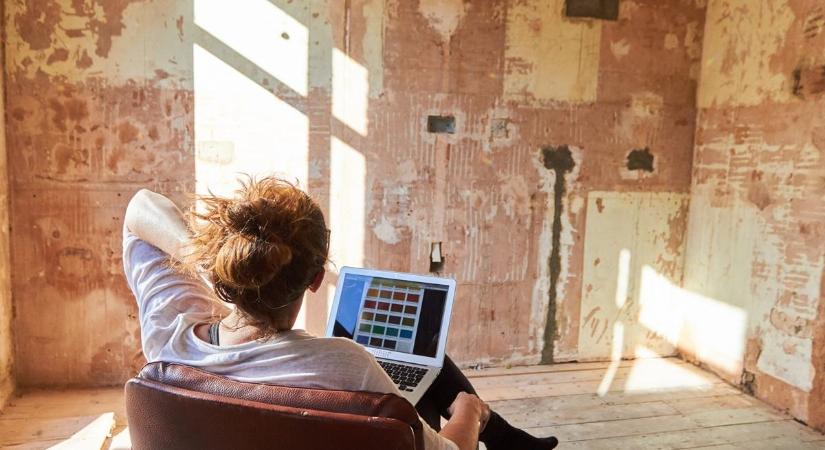 Sokk a lakáspiacon: alig vesznek fel felújítási hitelt a magyarok