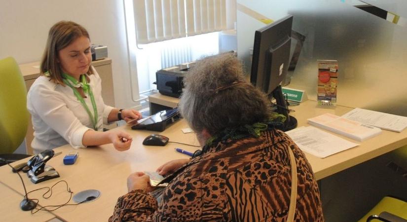 Bezár a bonyhádi kormányablak!