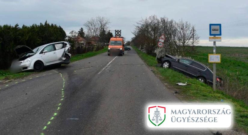 Sokadjára vezetett ittasan és eltiltás hatálya alatt, baleset lett a vége