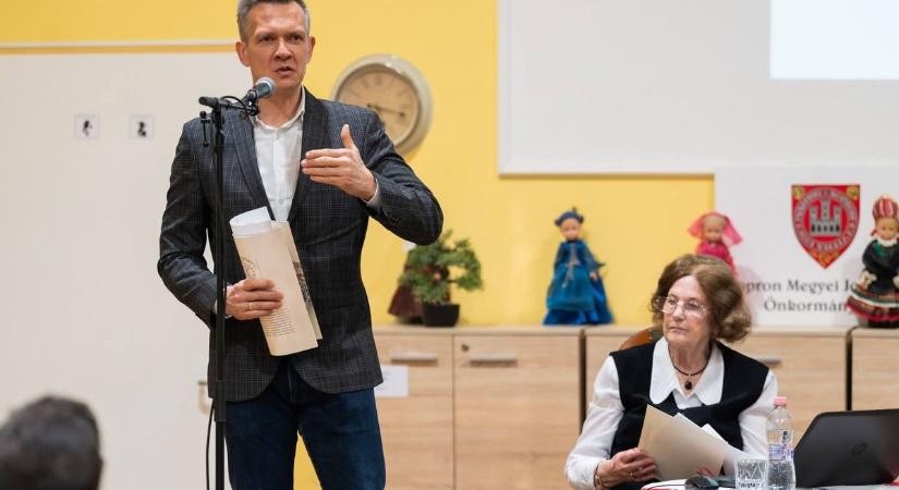 Elismeréseket adtak át a Honismeret napján Sopronban