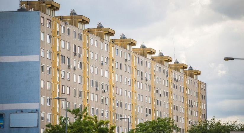 Elszálltak a panelárak, de a vevők még így is inkább a drágább lakásokat keresik