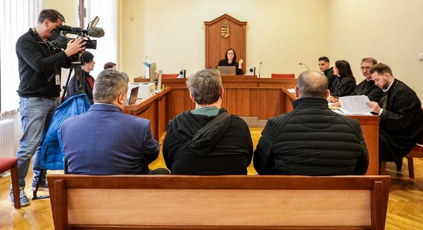 Elkezdődött az Audi szakszervezet vezetőinek sikkasztásos ügye - Fotó