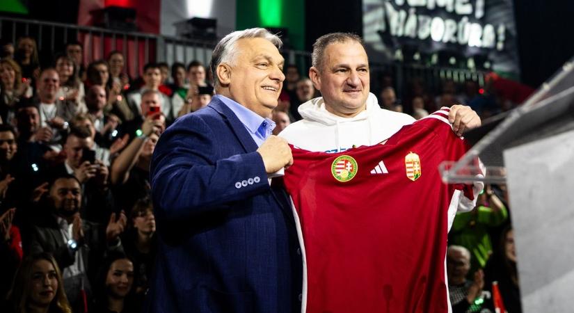 Orbán Viktor Esztergomba érkezik szerdán
