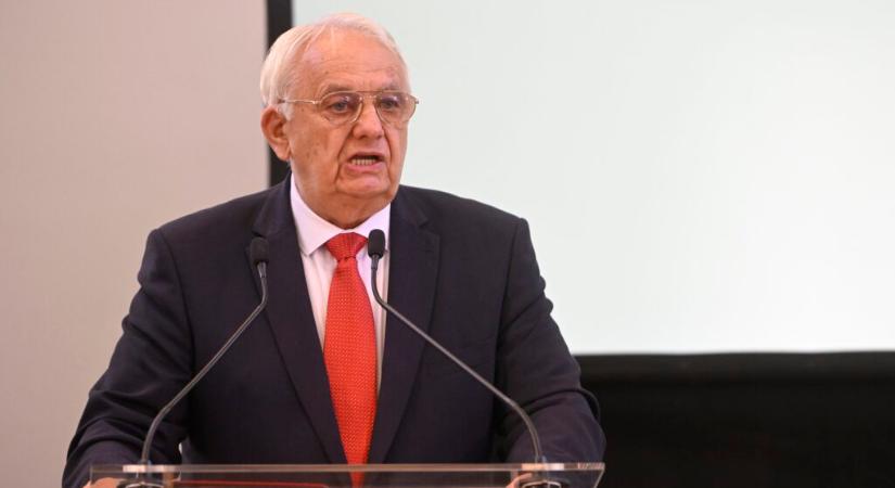 Dr. Latorcai János: A tudatos vásárlás közös társadalmi felelősség