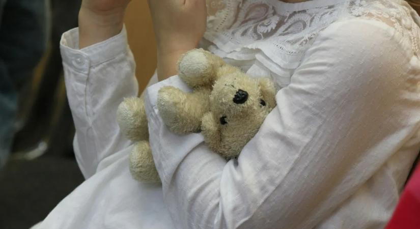 Szívszaggató tragédia: szörnyű balesetben hunyt el a kétéves kislány